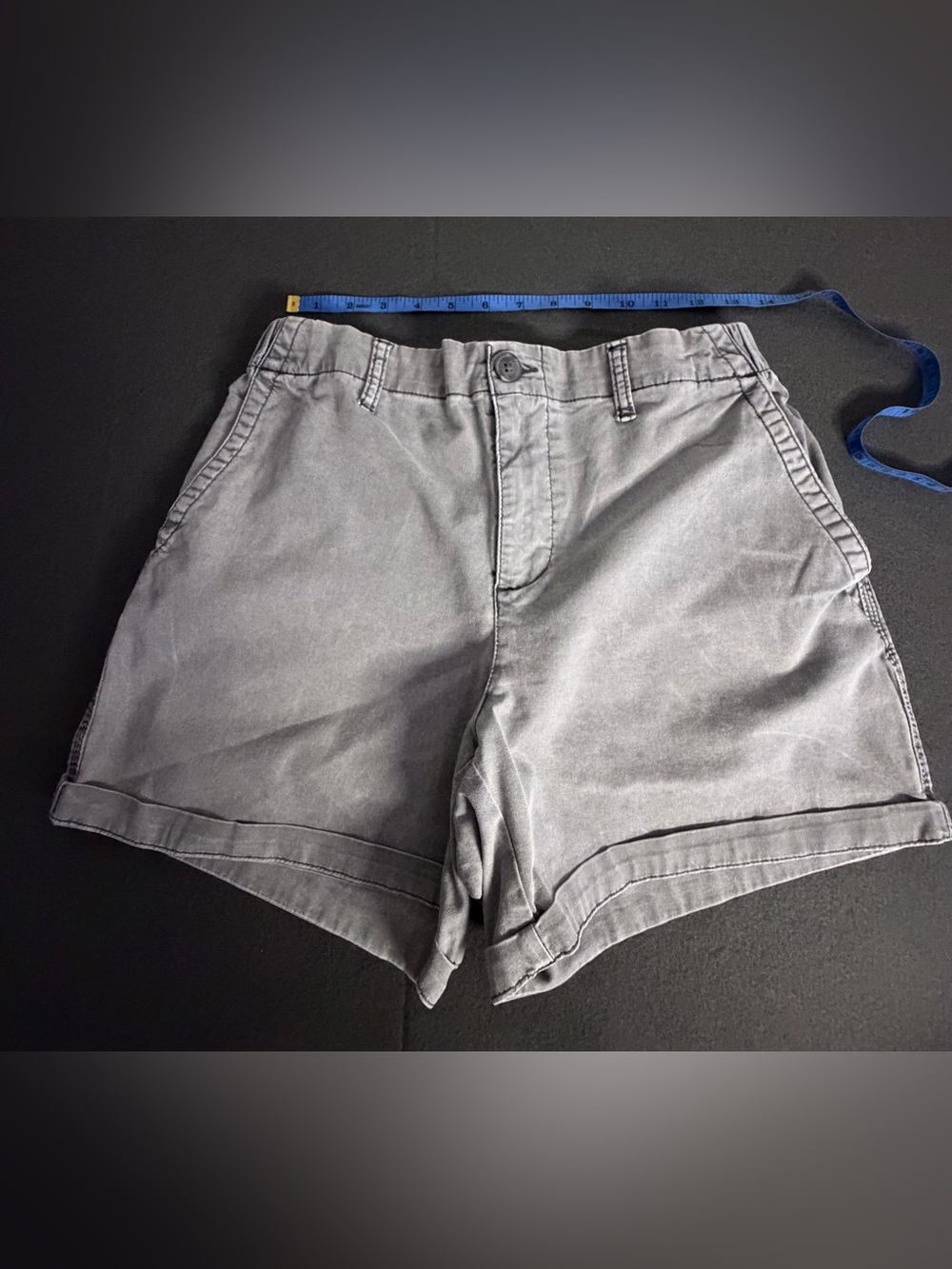 Old Navy OGC Chino Shorts Gray Size Small Cuffed High Rise